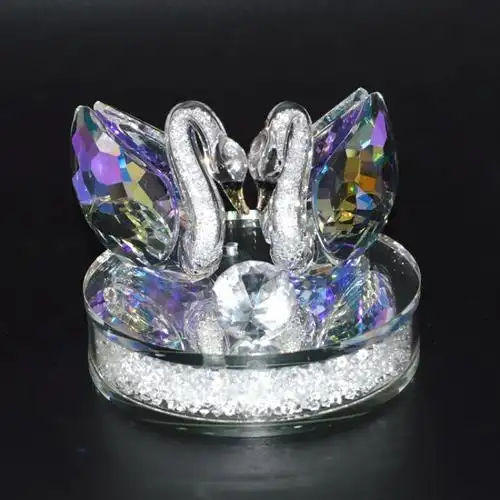 高档汽车摆件水晶天鹅车载香水座装饰车饰车内饰品热销款