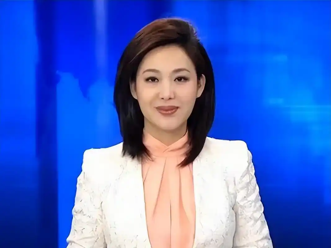 央视主播郑丽:赵普的妻子是谣言,37岁低调当妈妈,丈夫是圈外人
