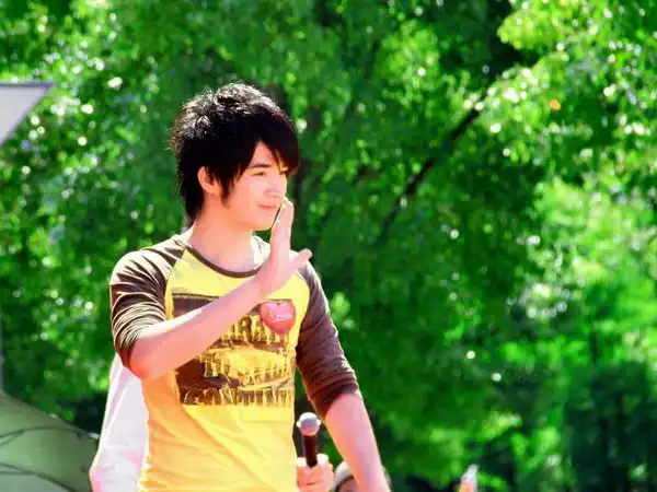 好男儿宋晓波最新近照