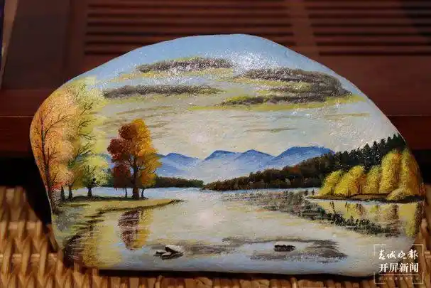 开屏人物|刘唐虎:把"满目风景"绘在石头上|绘画|画画|水粉画|石头画