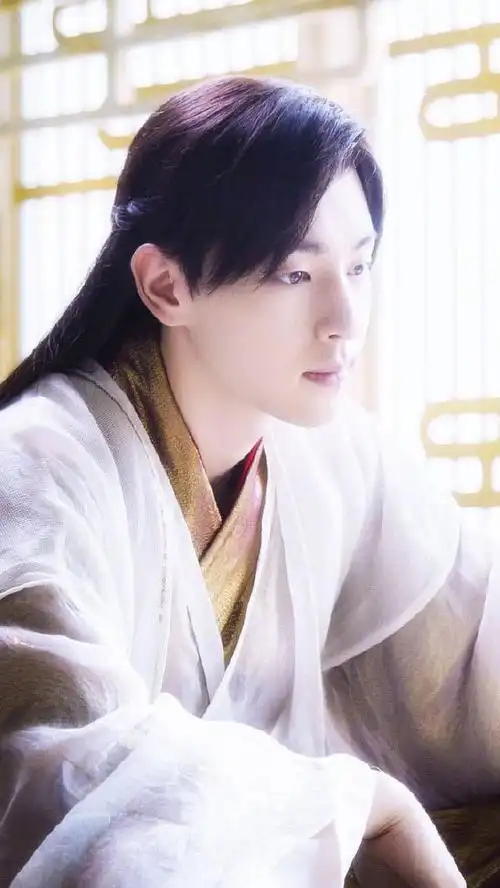 由于早上给魔尊营业了,晚上来给凤凰营个业