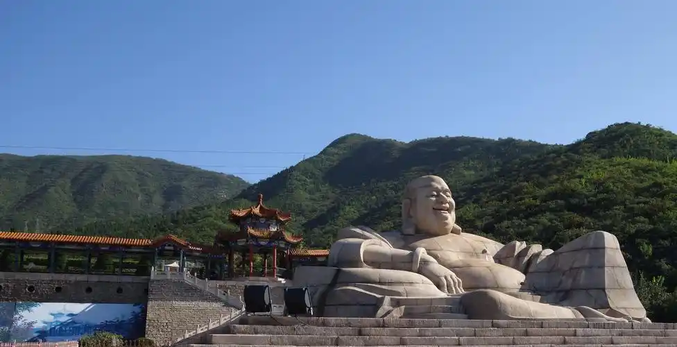 蟒山国家森林公园