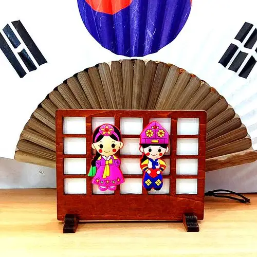 韩国民俗工艺品摆件朝鲜族韩服情侣人偶韩式家居餐厅桌面摆饰礼品