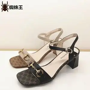 蜘蛛王高跟凉鞋