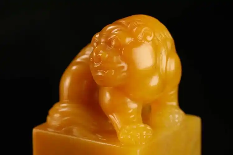 老挝田黄石能否超过寿山田黄石?凭什么呢?「林石雅集解读」