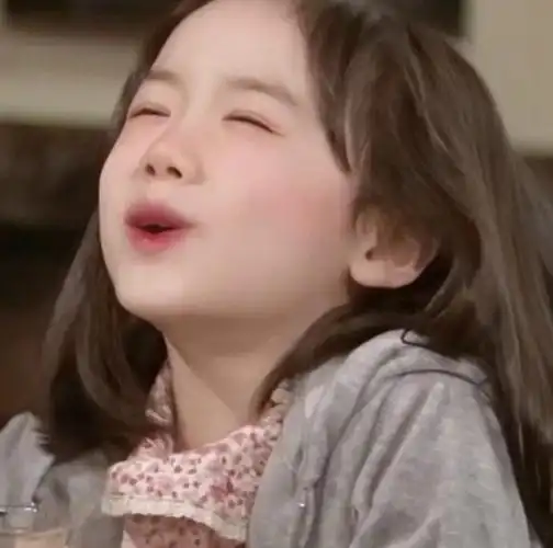 傻乎乎可爱搞笑头像真人女