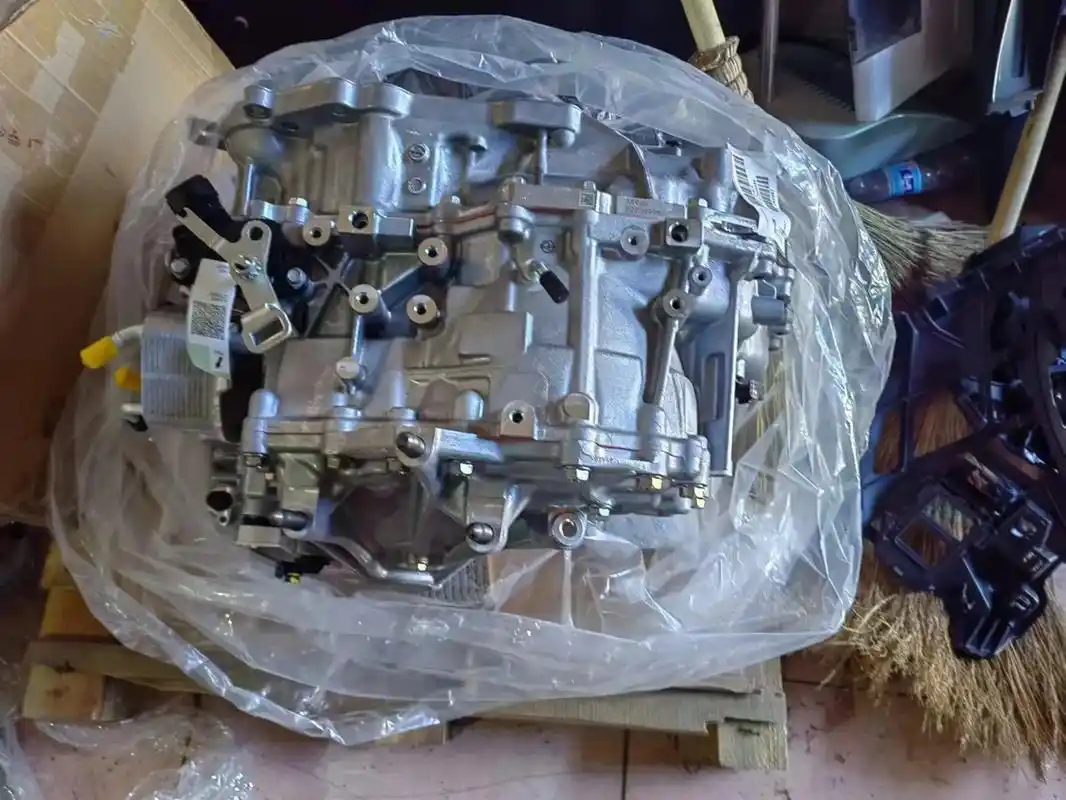 全新原厂带包装欧蓝德jf017四驱变速箱.全新原厂带包装欧蓝 - 抖音