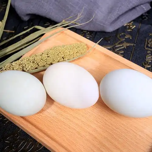 白荡里新鲜鸭蛋大个现捡鸭蛋绿壳鸭蛋农家散养水生态麻鸭蛋视频