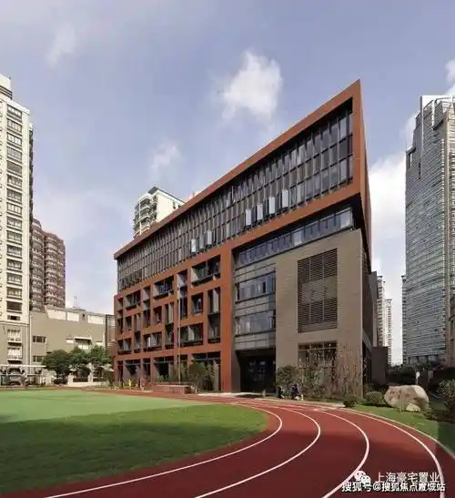 黄浦外国语小学,复兴东路小学,格致中学,敬业中学,大同中学,市八中学