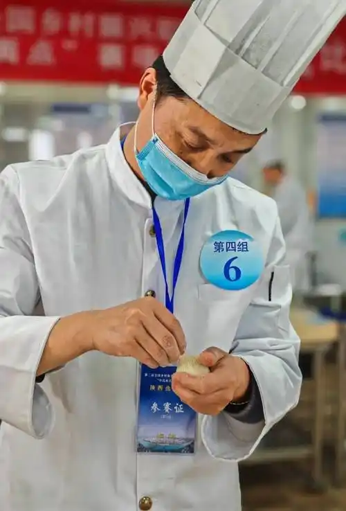 两名女厨师斩获金牌!