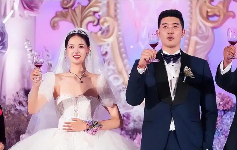 频繁发广告遭处罚张常宁将豪华婚礼变红酒宣传活动错怪郎平了