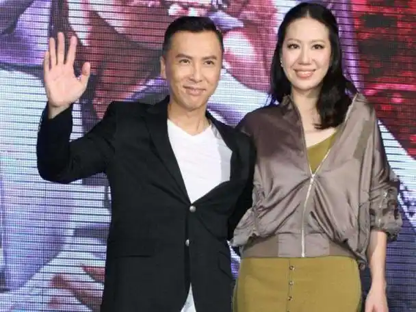 甄子丹跟万绮雯分手后,整个人颓废了好