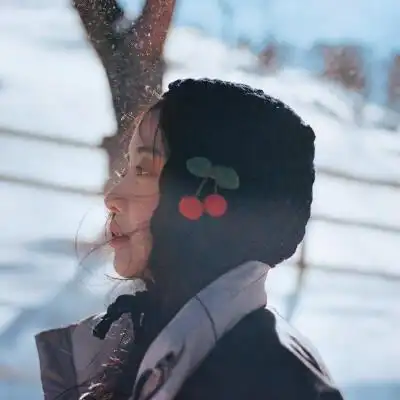 女生头像_人像摄影摄影师: instagram:mu_gung