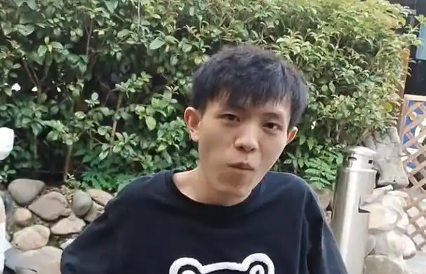 这件事情是这样的,最近,虎牙直播举办了一个《心动72小时》的恋爱综艺