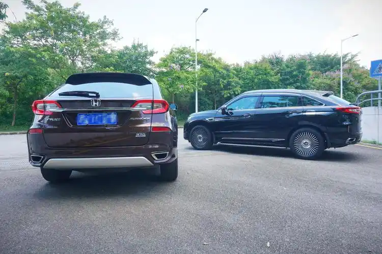 同门旗舰suv的较量——看广汽本田冠道与东风本田urv如何相爱相杀