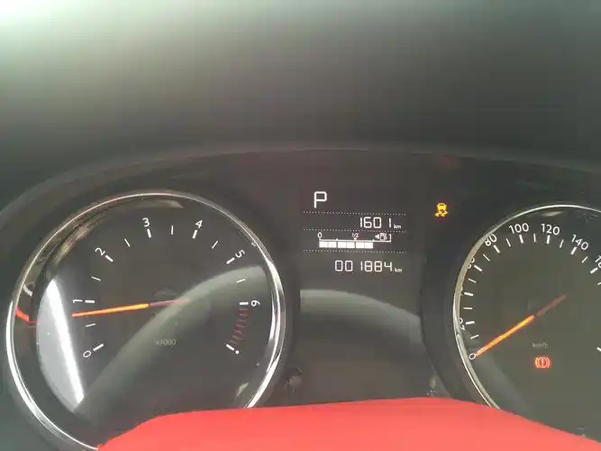 新车1000公里出现esp灯亮,去德阳万路4s店检测2次,说电子转向故障