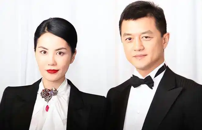 李亚鹏和王菲离婚后才明白结婚是王菲做过的最现实的一件事