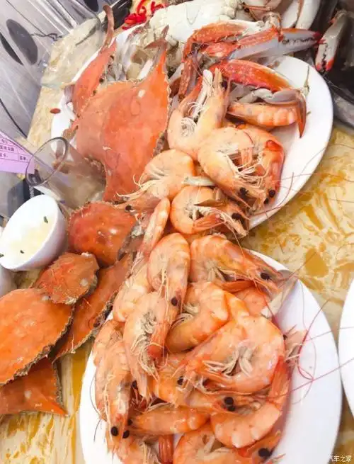 吃海鲜鲅鱼圈,海鲜管够十足享受!
