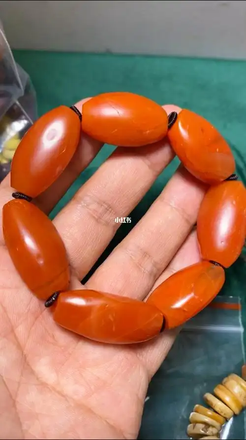 明代甘南红手串 颗颗到代 满色满肉,过年最适合了