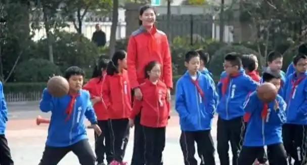 姚沁蕾_篮球_张子