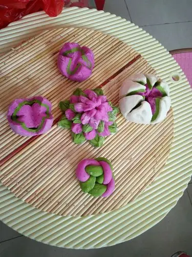 刀切彩色馒头的做法图解8