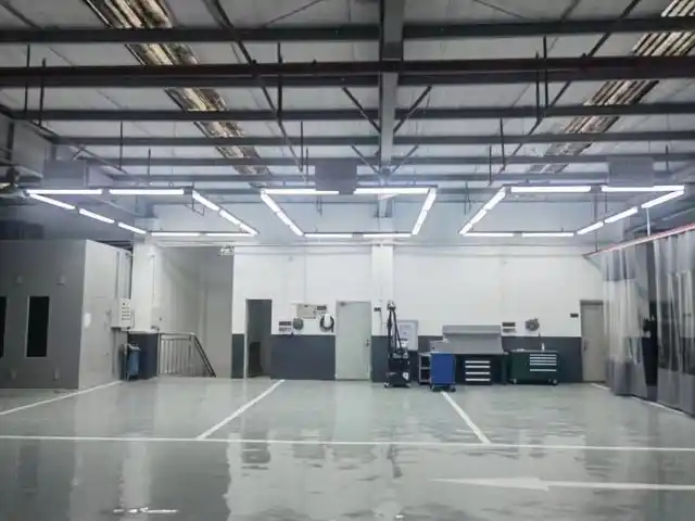 漳州特斯拉钣喷中心正式上线