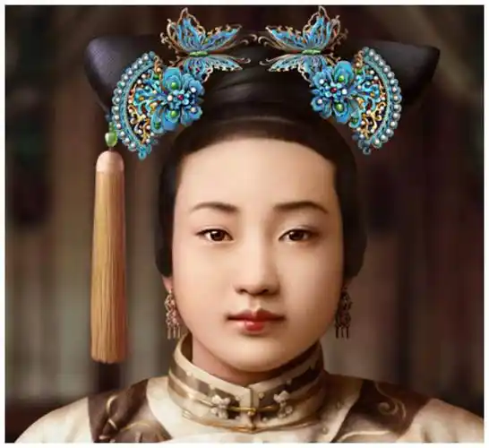 晚清皇帝后宫嫔妃老照片:眉目惊艳的珍妃,温婉秀气的德龄公主!
