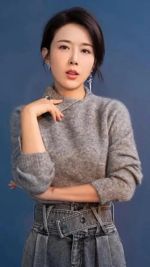 颜丹晨壁纸,我最喜欢她饰演的嫦娥