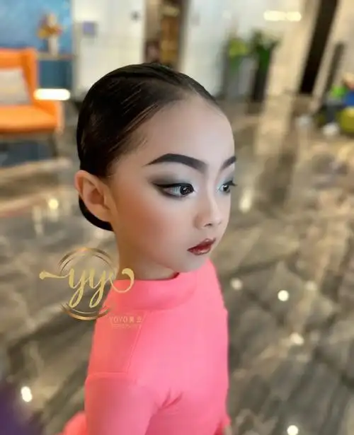 拉丁舞比赛妆容 #儿童拉丁舞妆#儿童拉丁舞妆造 「yoyo·化妆造型