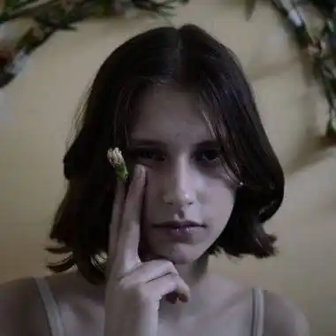 欧美范气质高冷头像 英伦范冷漠美女头像 - 女生头像 - 潮人个性网