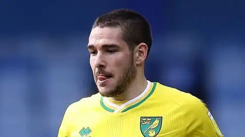 据天空体育报道,诺维奇中场埃米利亚诺·布恩迪亚被评为2020/21赛季