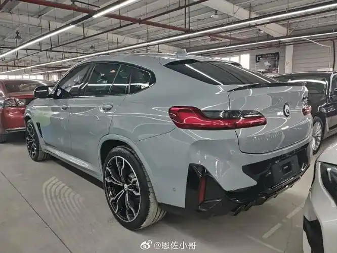 宝马 x4m 雷霆版 50周年纪念版