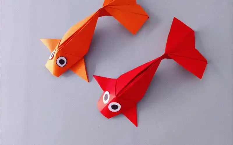 小金鱼折纸教程