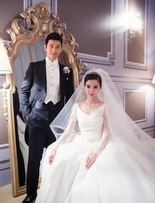 网剧《与光同行》陈星旭 张馨予 爱奇艺网剧《四海重明》成毅,金晨