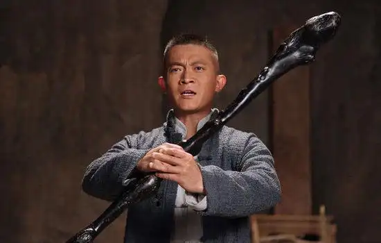 他是姚晨同班同学,拍戏不在乎片酬,只求带上自己老婆!