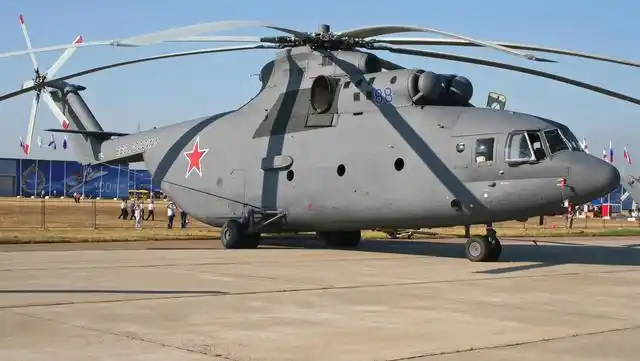 图为米26重型直升机