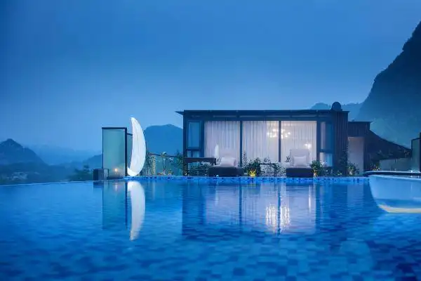 花筑奢张家界逸秀云山民宿国家森林公园山顶店