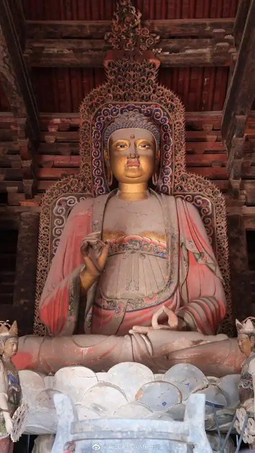 奉国寺辽代"七世佛"彩塑辽宁义县奉国寺大雄宝殿主尊供奉"七世佛",七