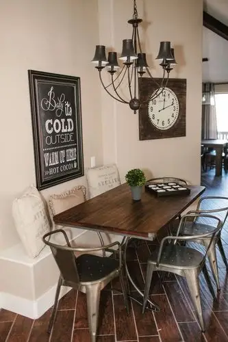 那些小巧而精致的卡座设计.