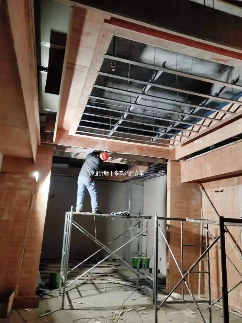 商场门店装修施工现场工艺展示