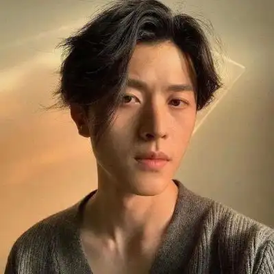 成熟暖男图片-男生头像 - 壁纸家