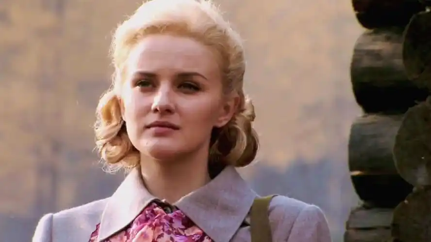 《我的娜塔莎》娜塔莎一个人来到和天德约定的小木屋#朱亚文