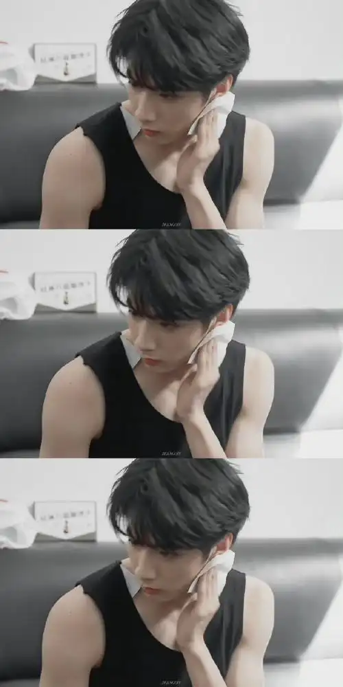 刘耀文素颜湿发随拍#刘耀文湿发真的撩!