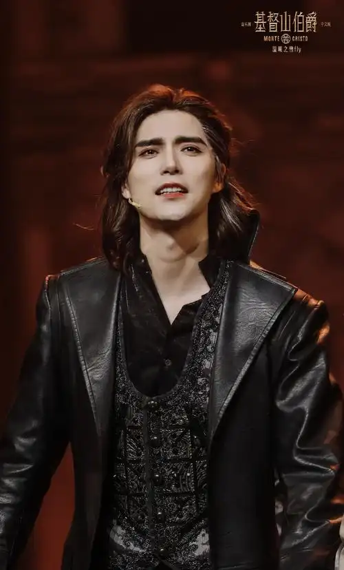 阿云嘎说谢谢你们对音乐剧的支持##阿云嘎基督山伯爵首映礼发言好