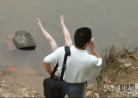 【转载】不好啦~ 安徽庐江县漂来一具女裸尸