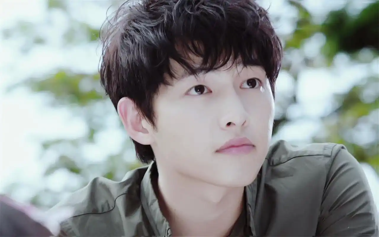 《太阳的后裔》男主宋仲基帅气写真图片桌面壁纸_日韩明星_壁纸下载