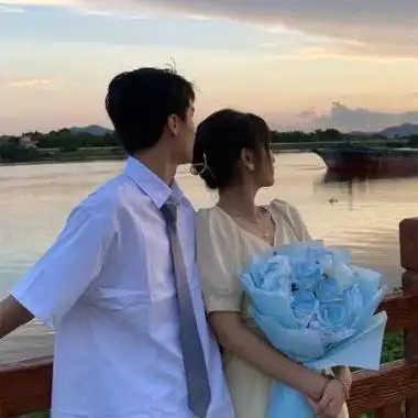 比较成熟的稳重低调情侣头像 一对两张优质气质型唯美情头