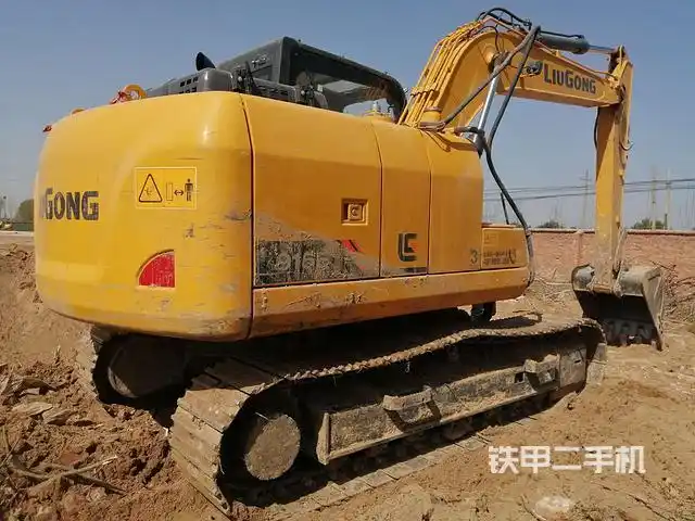 柳工clg915e挖掘机