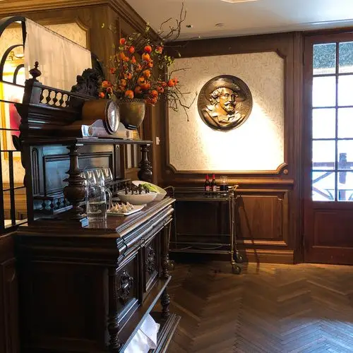 走~带你去思南公馆一探"小猎豹"郑凯的玲姐·海鲜火锅