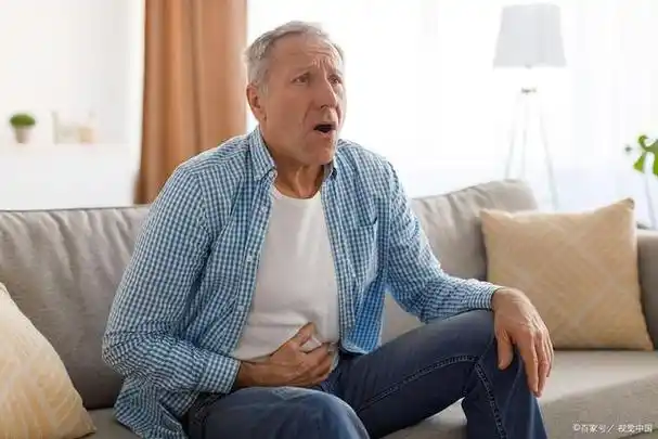 营养不良:老年人日渐消瘦可能是营养不良导致的,同时还伴有头晕,乏力